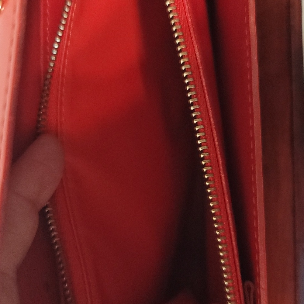 Authentic LV wallet - Picture 4 of 4